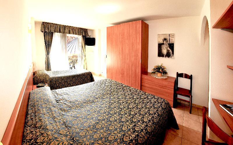Hotel Alpen Andalo Εξωτερικό φωτογραφία