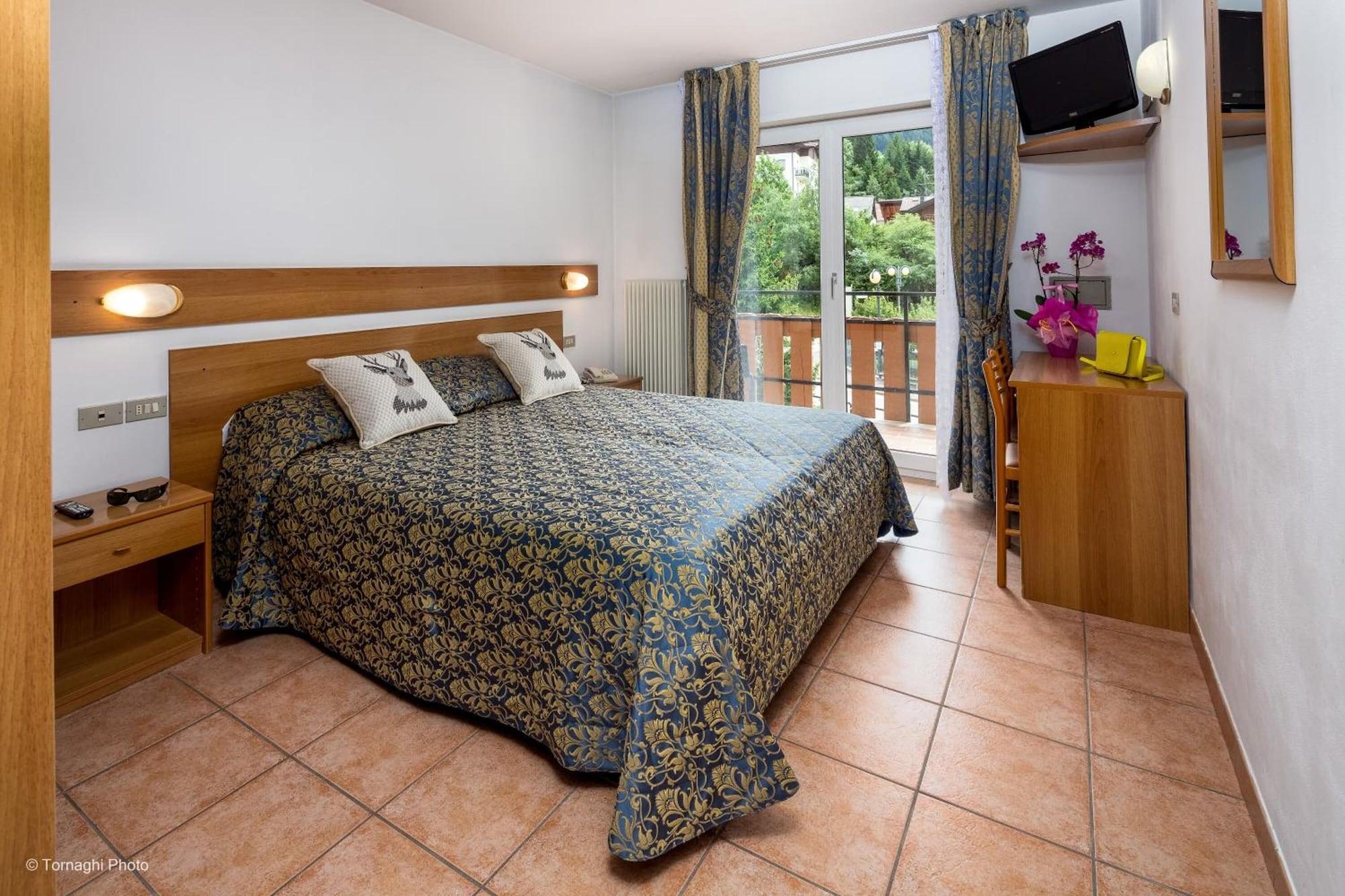 Hotel Alpen Andalo Εξωτερικό φωτογραφία