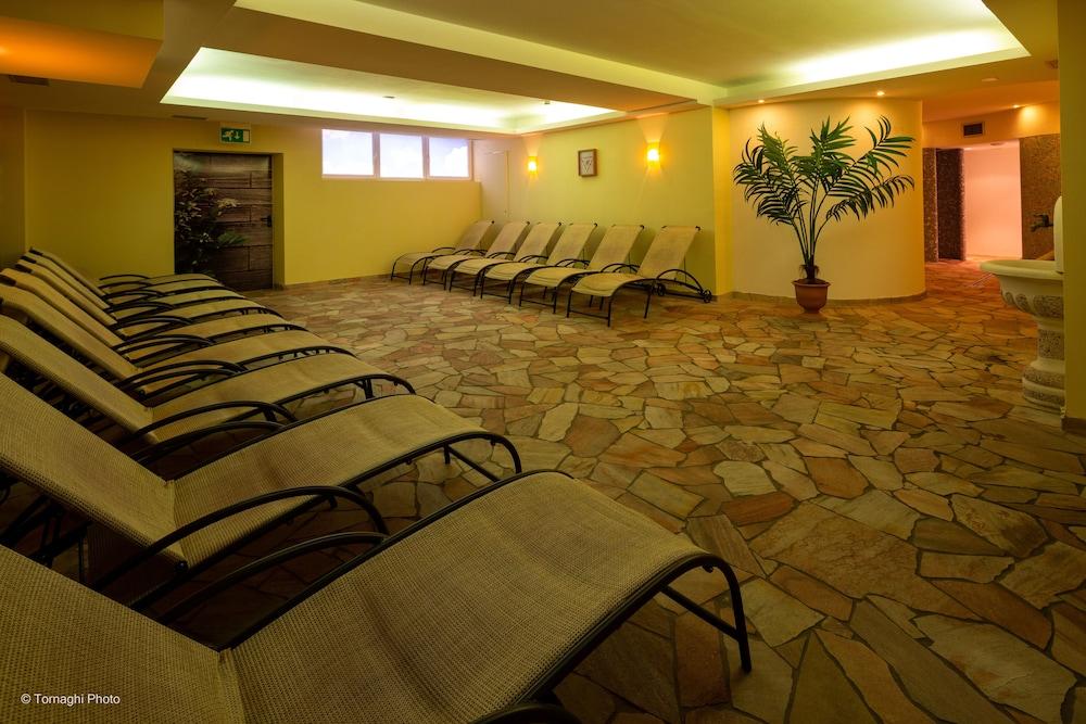 Hotel Alpen Andalo Εξωτερικό φωτογραφία